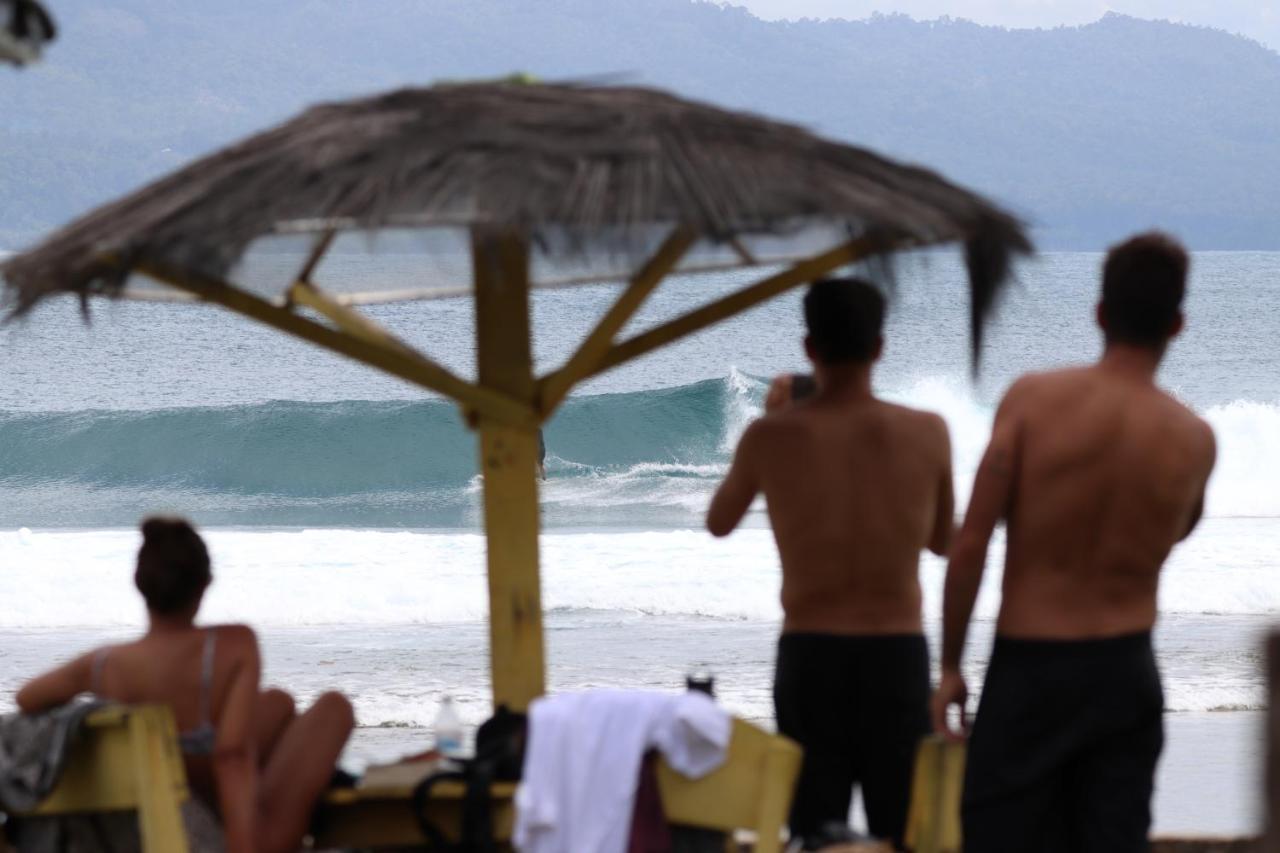 Rumah Nalu Surf Camp Krui Bagian luar foto