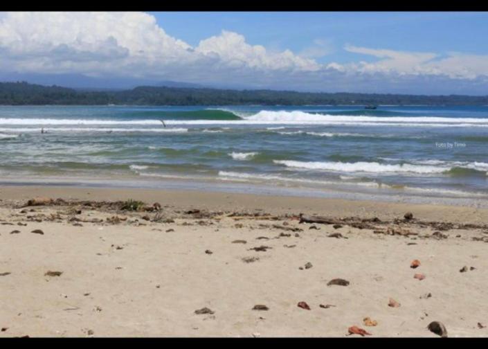 Rumah Nalu Surf Camp Krui Bagian luar foto