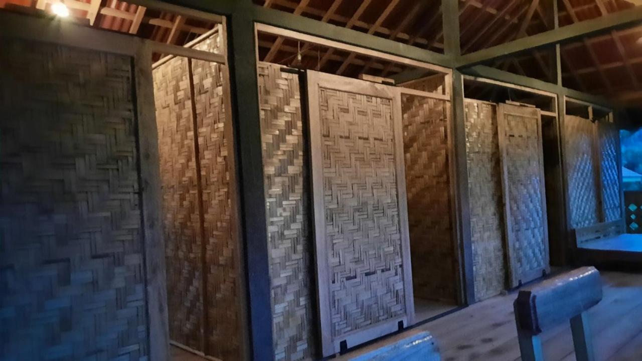 Rumah Nalu Surf Camp Krui Bagian luar foto