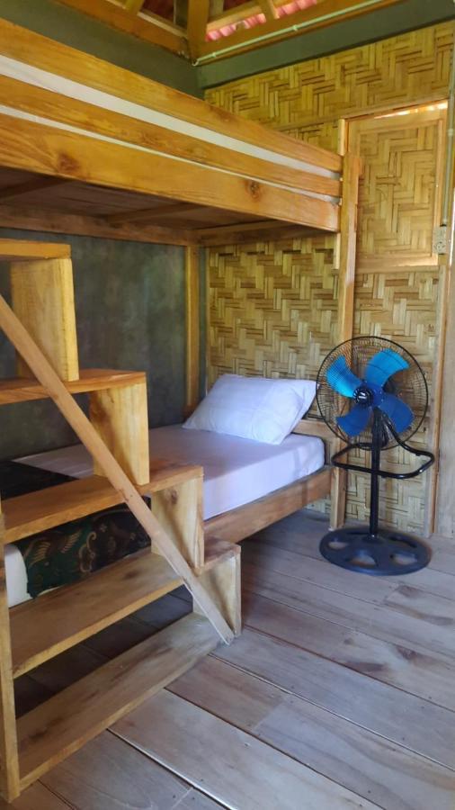 Rumah Nalu Surf Camp Krui Bagian luar foto