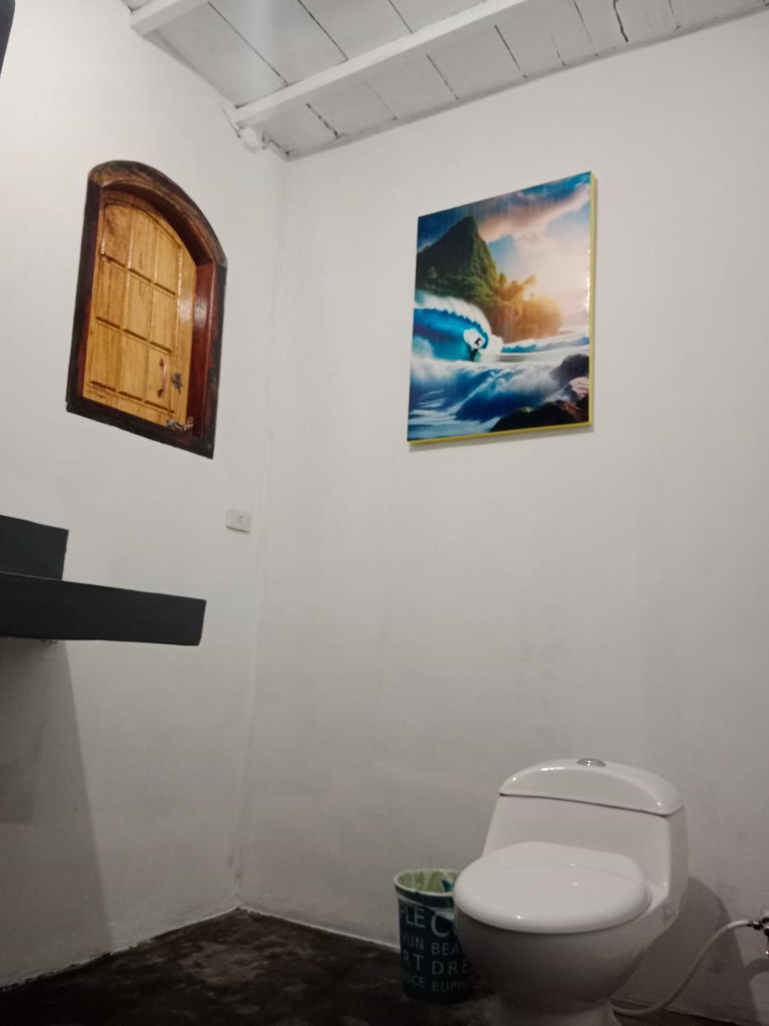 Rumah Nalu Surf Camp Krui Bagian luar foto